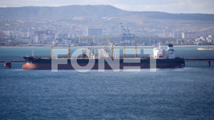 Prvi tanker prošao korz moreuz